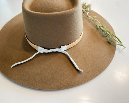 Radiant Hatband: Tan and White